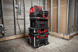 MILWAUKEE AVOLAATIKKO PACKOUT 3