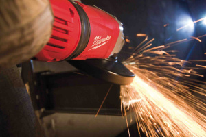 MILWAUKEE KULMAHIOMAK AGVM 26-230GEX/DMS 6