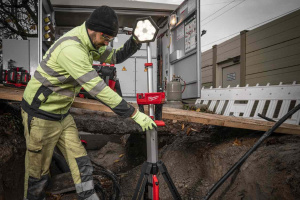 MILWAUKEE AKKUTYÖVALAISIN M18 SAL2-502B 8