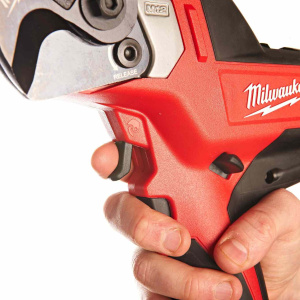 MILWAUKEE AKKUKAAPELILEIKKURI M12 CC/0 6