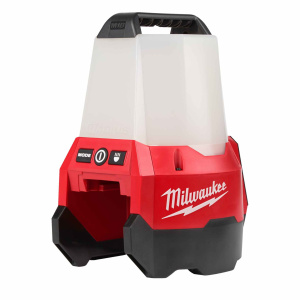 MILWAUKEE AKKUTYÖMAAVALO M18 TAL-0 4