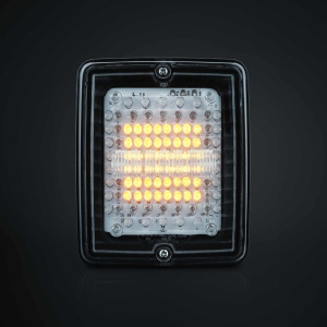 IZELED 3-TOIMINEN TAKAVALO, KIRKAS LASI. 24V TAKA/JARRU/VILKKU 130X110X45 3