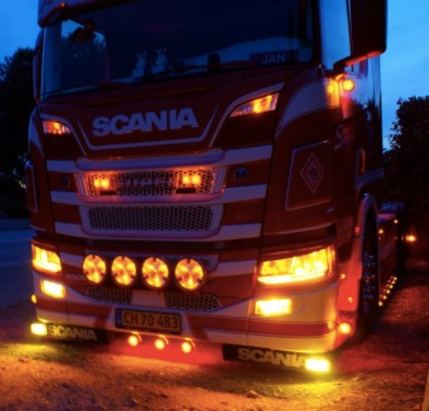 LED-MUUTOSSARJA AJOVALON HEIJASTINPINNALLE SCANIA NEXTGEN, KELTAINEN