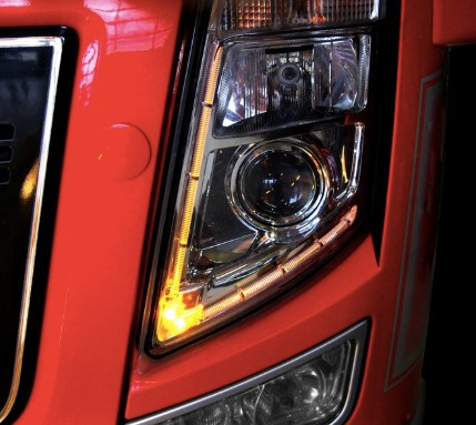 LED-PÄIVÄAJOVALON MUUTOSSARJA VOLVO FH3 2009-2012, KELTAINEN