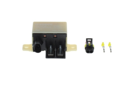 BOSCH TEHOKYTKENTÄRELE 12V/100A