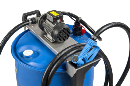 MECLUBE ADBLUE SIIRTO-/TÄYTTÖLAITE 230V, 40L/MIN, MANUAALIPISTOOLI, 180-220L TYNNYREILLE