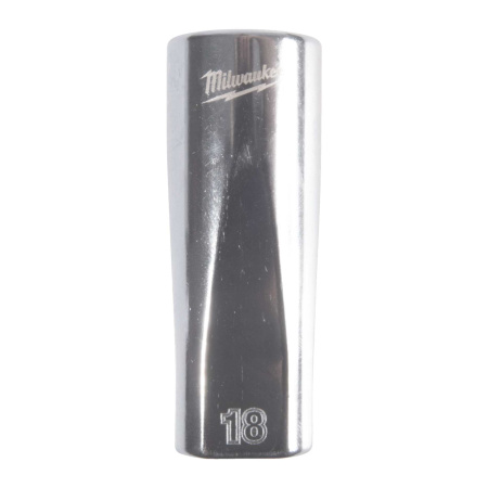 MILWAUKEE HYLSY 3/8" 12-KULMA PITKÄ 18MM