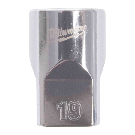 MILWAUKEE HYLSY 1/2" 12-KULMA LYHYT 19MM