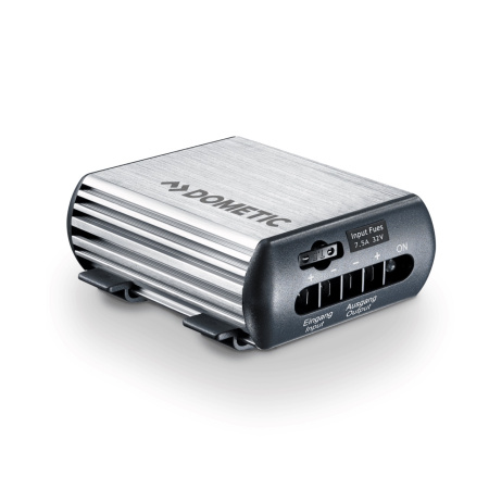 DOMETIC PERFECTCHARGE DCDC 06, JÄNNITTEENMUUNNIN 6A, 24V -> 12V